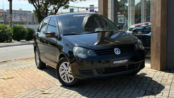 VOLKSWAGEN POLO SEDAN 1.6 MI COMFORTLINE 8V FLEX 4P AUTOMATIZADO